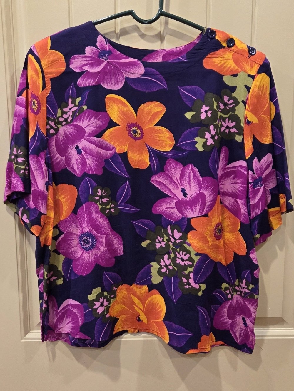 Vintage 90s Nouveau Floral Rayon Blouse | Shoulder Button Detail | Size Large